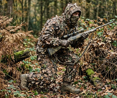 tenue de camouflage de survie portée en situation