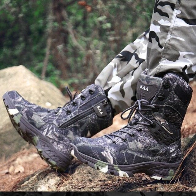 chaussure de combat homme vue d'ensemble