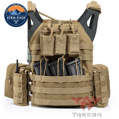 gilet tactique porte plaque gros plan sur les fixations