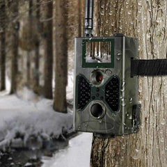 caméra de chasse tr-92x professionnelle fixée à un arbre