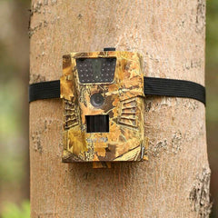 piège photographique tr-01k avec carte sd fixé à un arbre