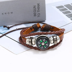 montre boussole avec boussole ouverte