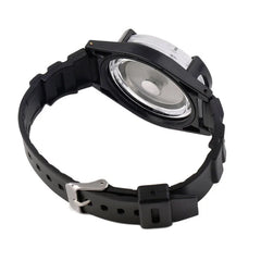 montre boussole bracelet détaillé