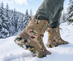 chaussure de randonnée neige vue de profil