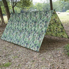 Bâche imperméable de survie tendue