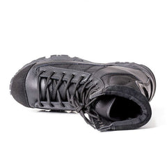 chaussure de randonnée haute noire semelle crantée