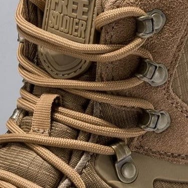 chaussure de randonnée homme hiver en situation