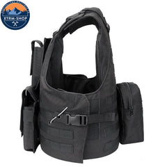 gilet tactique noir souple vue de trois quarts