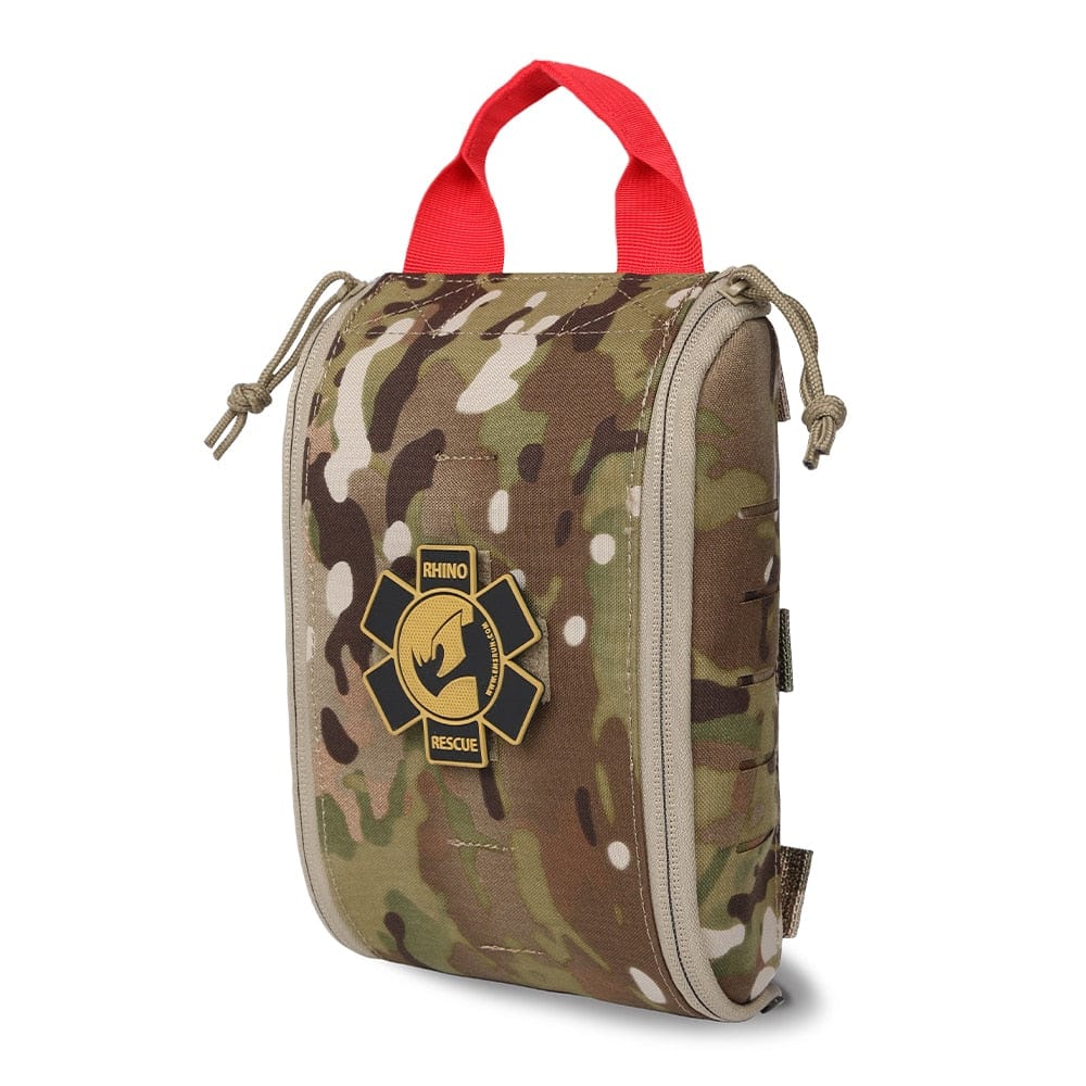 pochette de premier secours trekking ouverte
